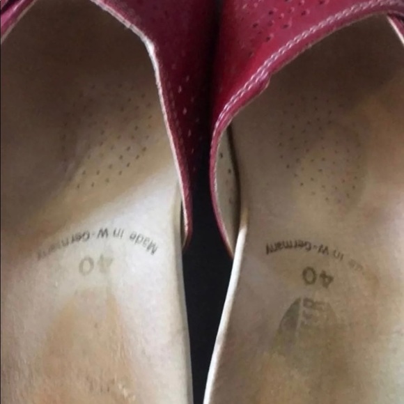 Ladies Sandals - Picture 4 of 4